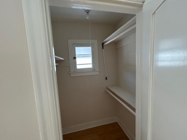 Closet bedroom 1st floor - 815 N Mansfield Ave