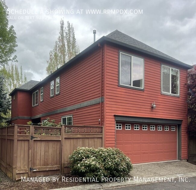 Building Photo - 1008 SE Bacarra St