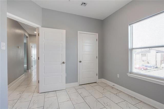 Building Photo - 55 Carriage Ln