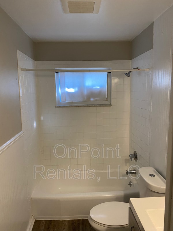 Building Photo - 15378 Wormer Ave