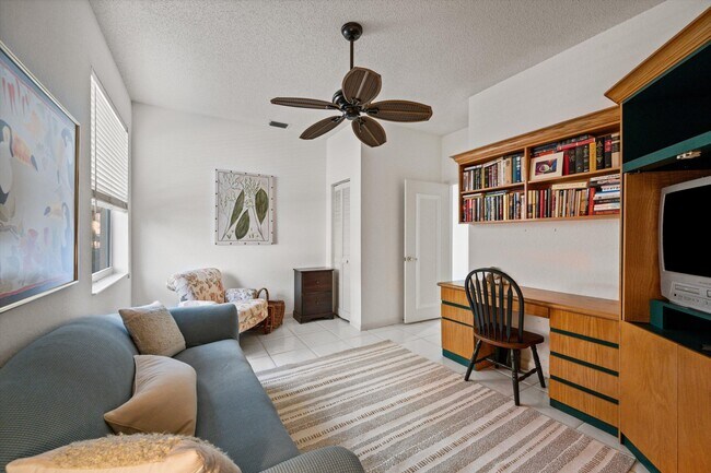 Building Photo - 4362 Kensington Park Way