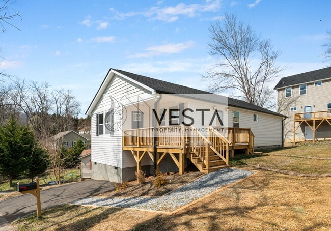 Building Photo - 11 Rhudy Rd