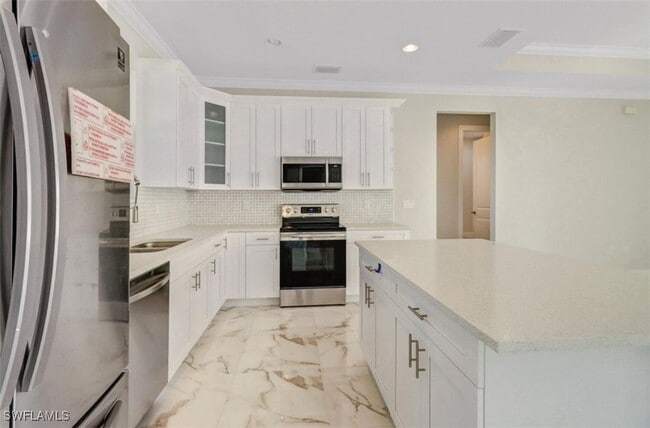 Building Photo - 2436 14th Ave NE