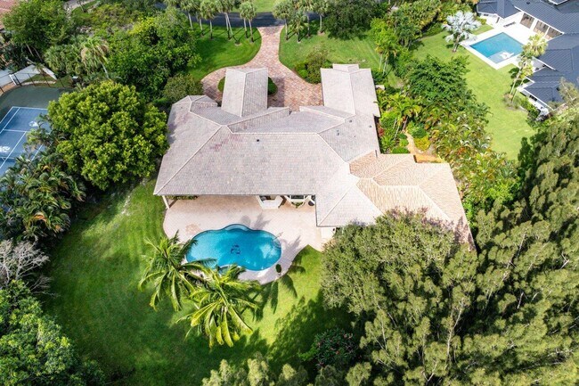 Building Photo - 16164 Bridlewood Cir