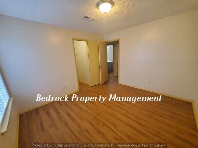 Building Photo - 2218 Wind Trace Cir SW