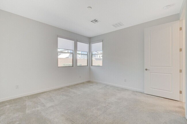 Building Photo - 10280 Timberline Valley Ave