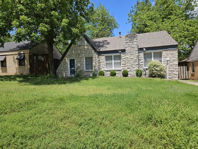 Primary Photo - 3113 Drexel Ct