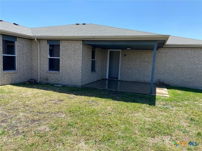 Building Photo - 4102 Waterproof Dr