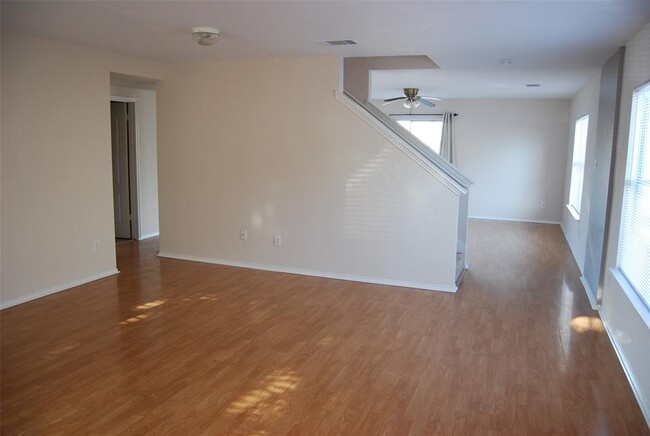 Building Photo - 306 Crossland Cove