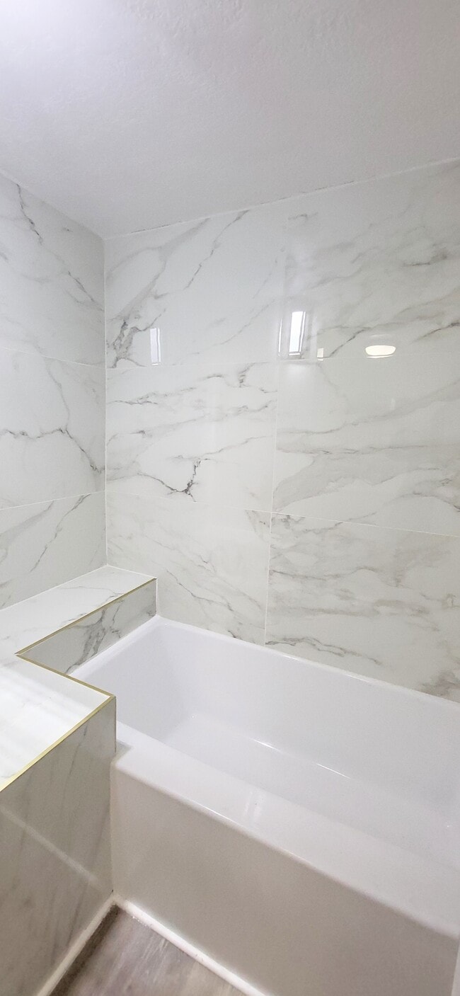 Building Photo - 4035 Buell Dr