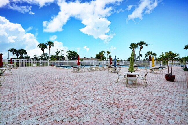 Building Photo - 6078 Dusenburg Rd