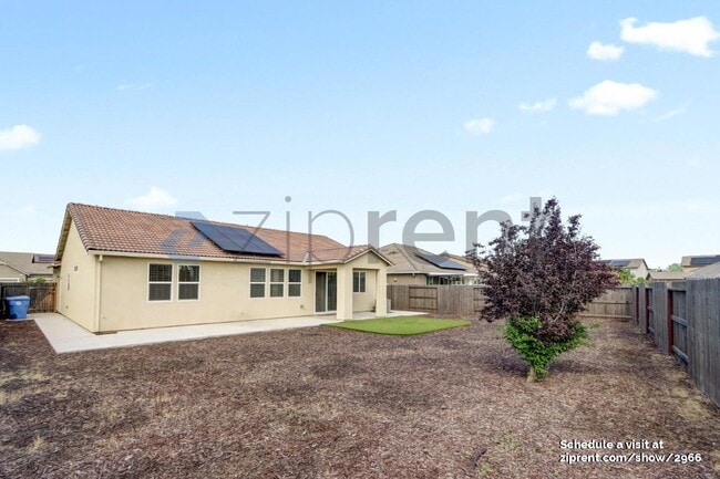 Building Photo - Unit