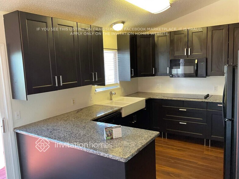 Building Photo - 875 Barn Owl Dr