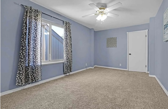 Building Photo - 5351 Springdale Ave