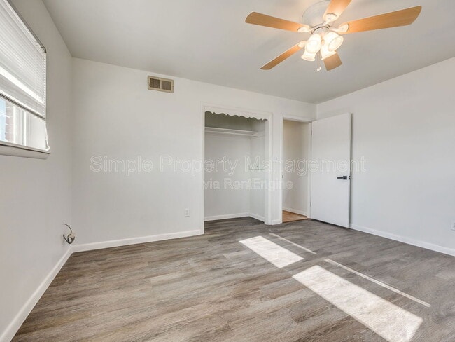 Building Photo - 611 Garth Brooks Blvd