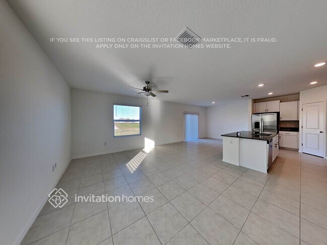 Building Photo - 113 Rose Bud Ln