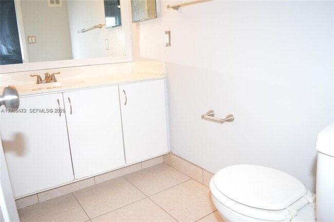 Building Photo - 9 NE 19th Ct