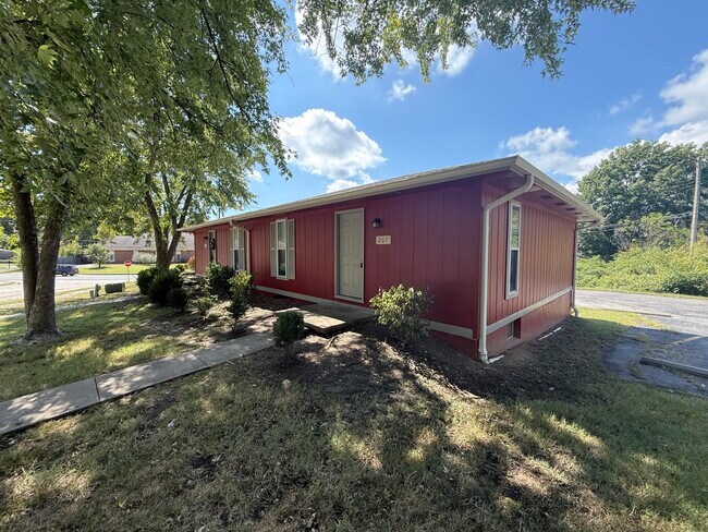 Building Photo - 207 Wheaton Ct