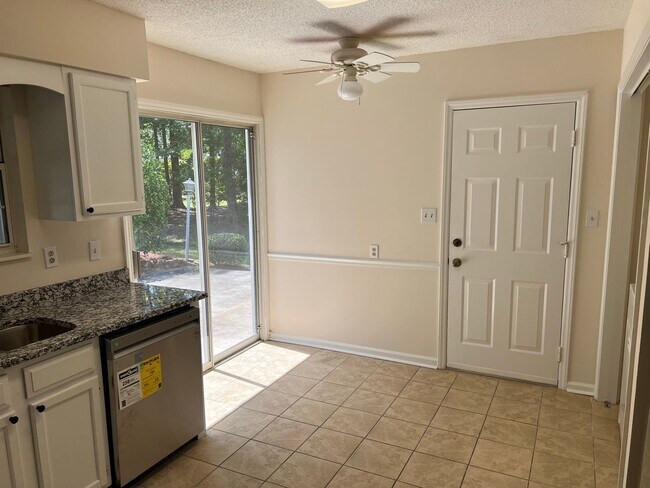 Building Photo - Age 55+ Community - Pet-friendly, Two Bedroom Home with Carolina Room in Murrells Inlet! Availabl...