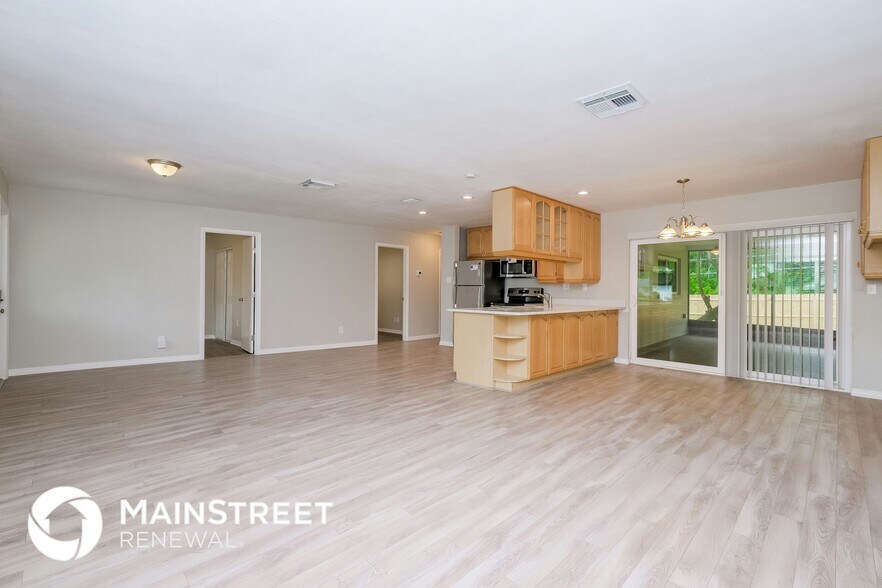Building Photo - 3731 Dedrick Ct