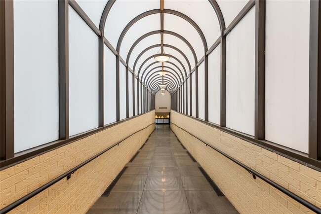 Building Photo - 507 Sabine St