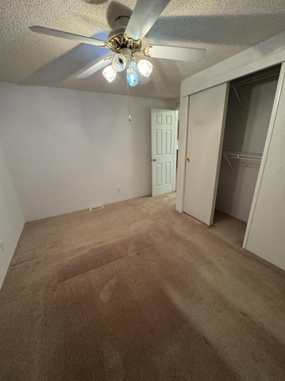 Building Photo - 4885 N Sierra Rd