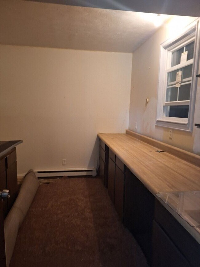Building Photo - Basement Rancher located in Farragut
