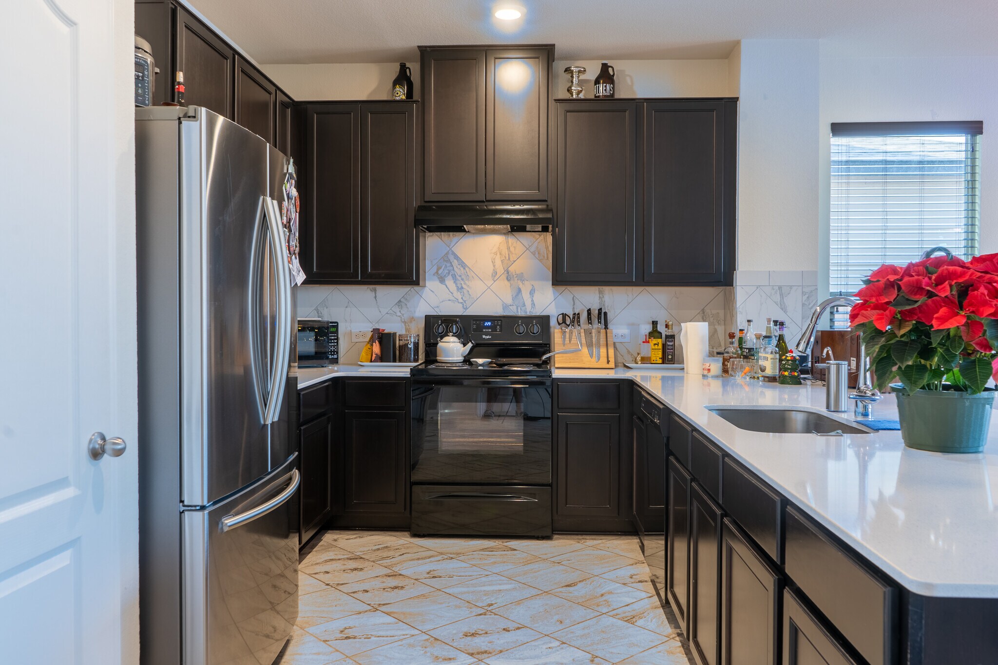 Building Photo - 14101 James Garfield St