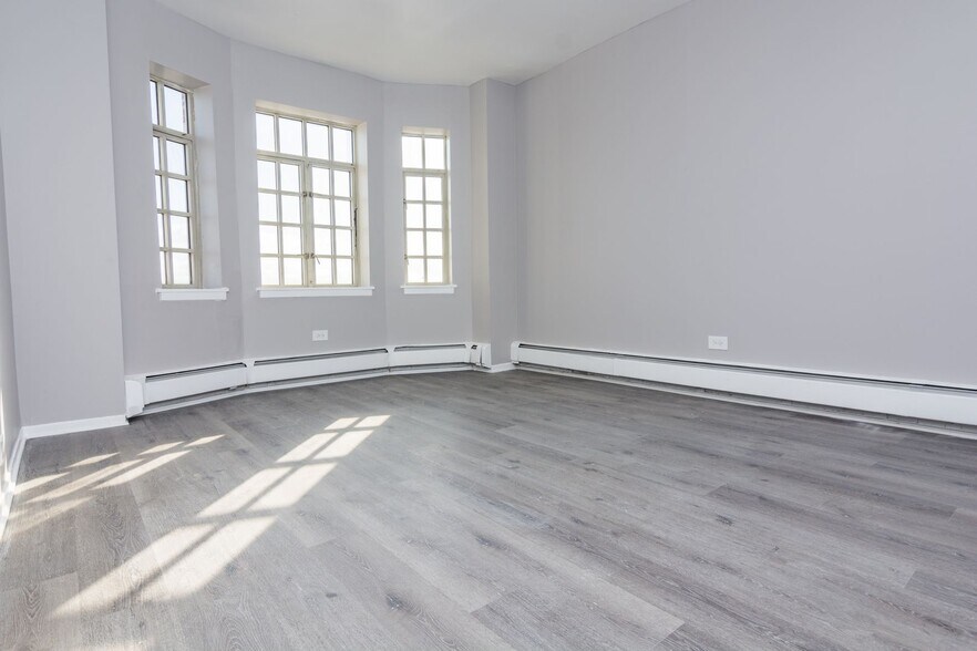Building Photo - 7145 S Cyril Ct