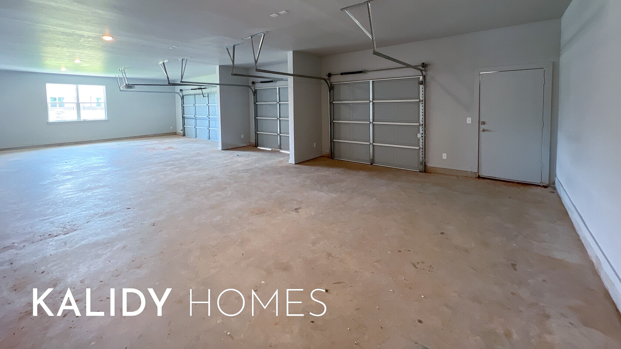 Building Photo - 17611 Natalie Ct