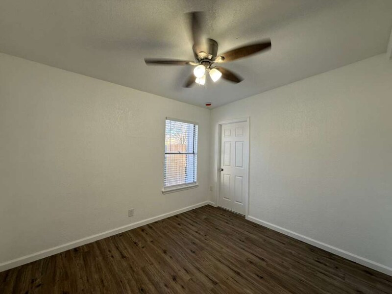 Building Photo - 2934 Hatton St