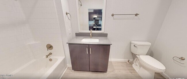 Building Photo - 6025 W Thomas Rd