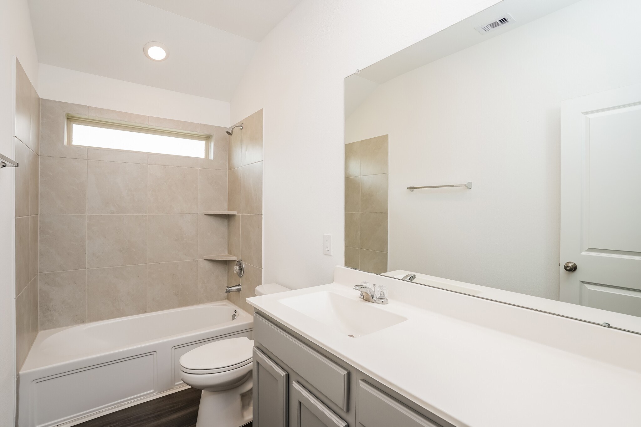 Building Photo - 310 Pickwick Gdns Ln