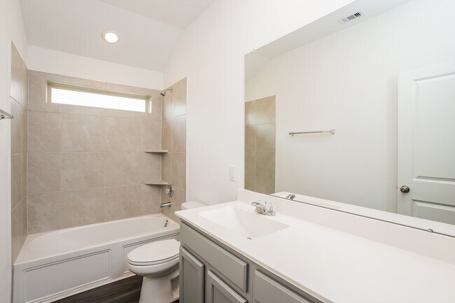 Building Photo - 326 Pickwick Gdns Ln