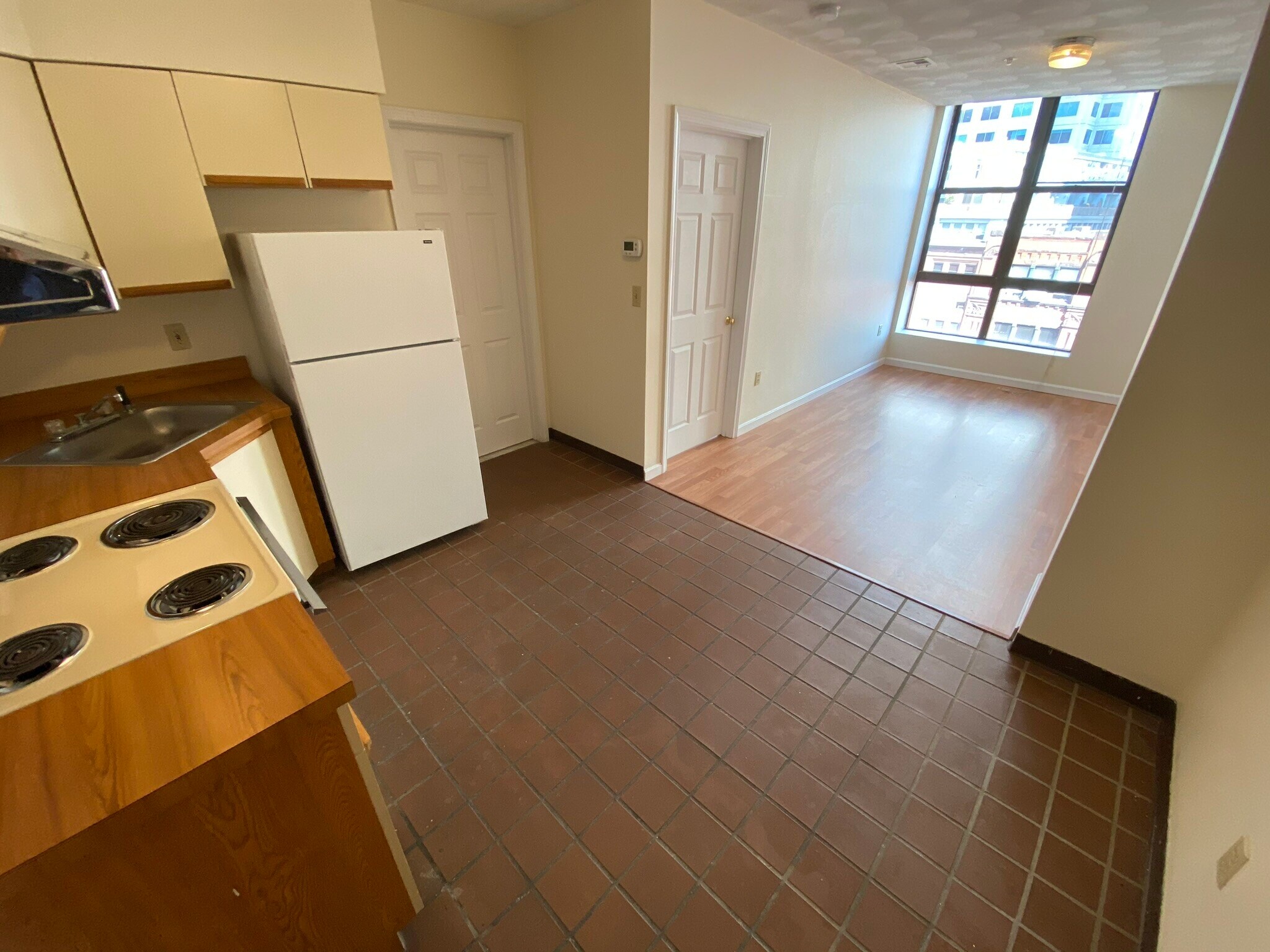 Building Photo - 68 Essex St