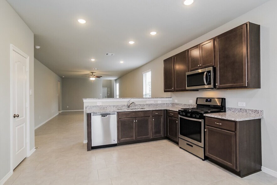 Building Photo - 25726 Northpark Palm Dr