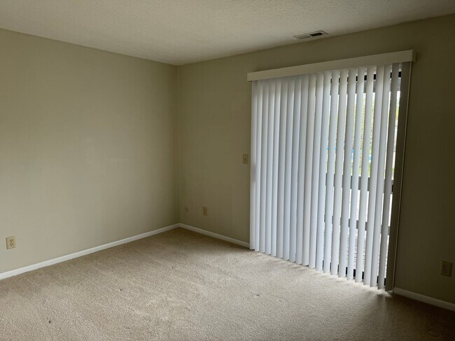 Building Photo - 1 Bed 1 Bath Apartment Northwest Columbus