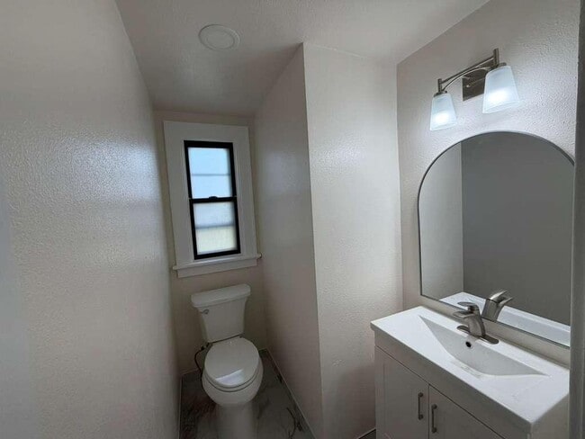 Building Photo - 2323 N 81st St