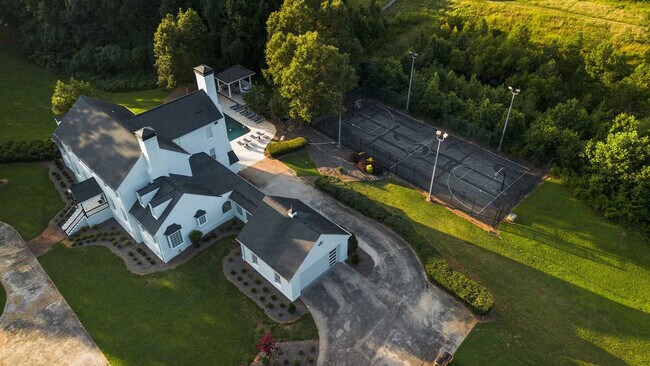 Building Photo - 4241 Nopone Rd