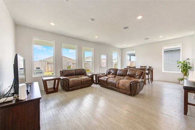 Building Photo - 21614 Springhill Grv Ln