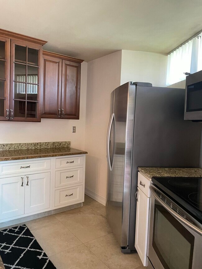 Building Photo - 22976 Oxford Pl