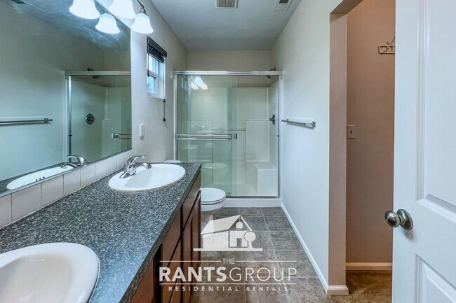 Building Photo - Spacious 4-Bedroom, 2.5-Bath Home with Open Layout in Lacey!