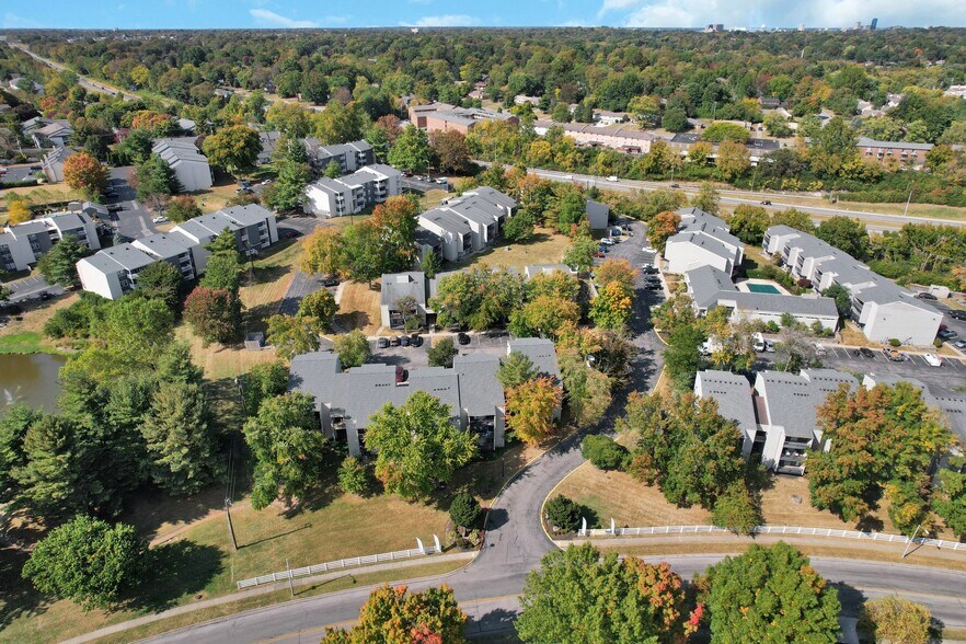 Tates Creek Village 3051 Kirklevington Dr Lexington KY 40517