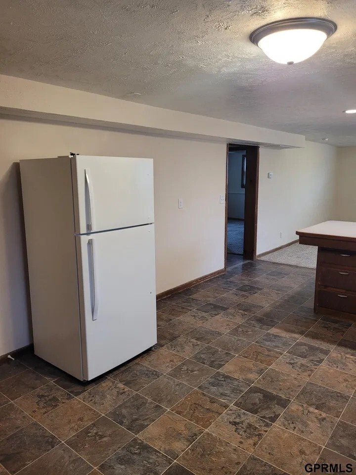 Building Photo - 910 Harrington Ave