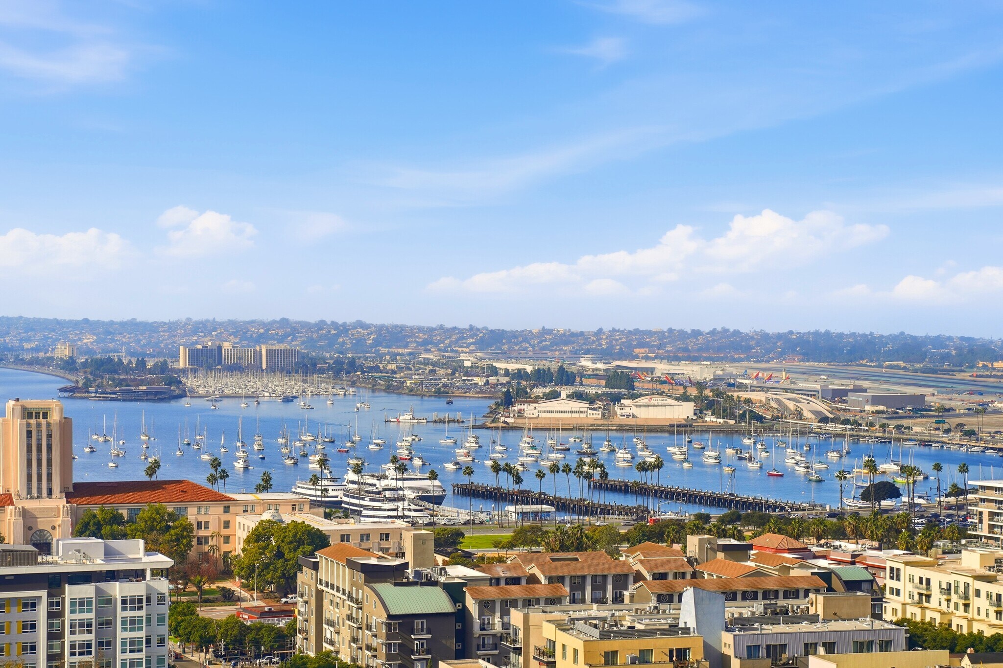 Building Photo - 300 W Beech St