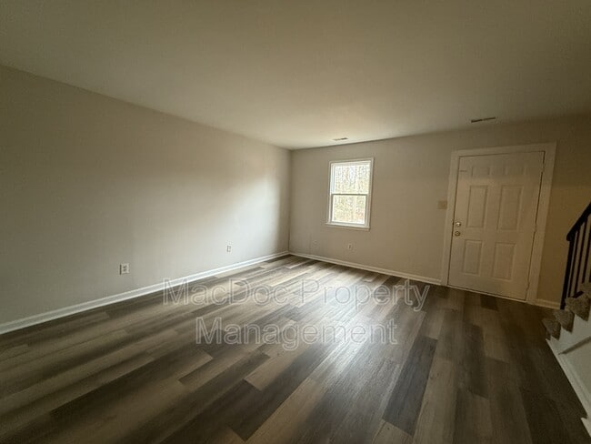 Building Photo - 4 Manchester Ct