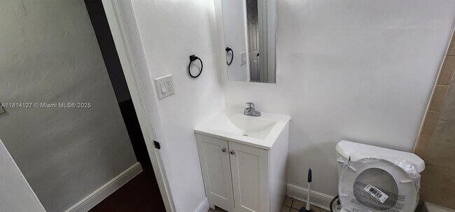 Building Photo - 371 NE 57th Ct