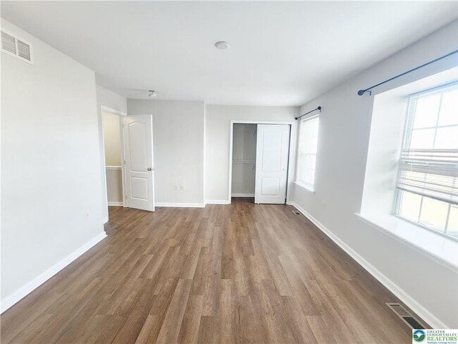 Building Photo - 7510 Pioneer Dr