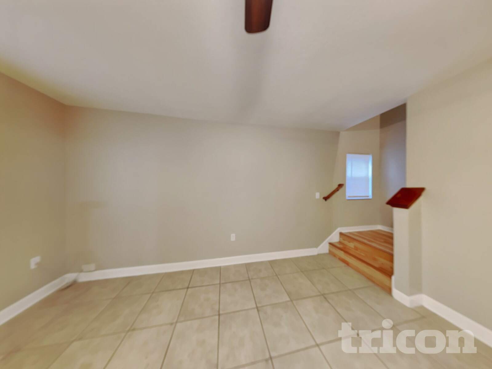 Building Photo - 10221 Summerview Cir