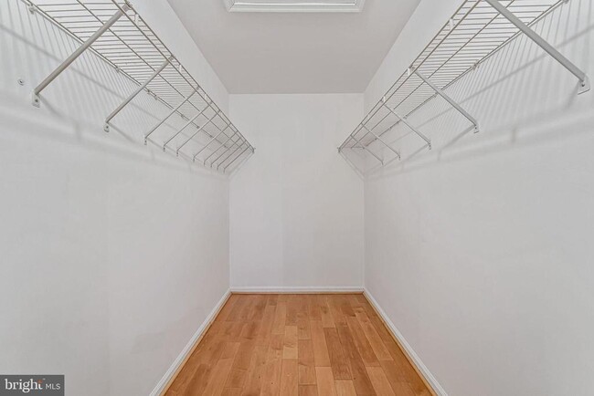 Building Photo - 4401 Aberdeen Ln